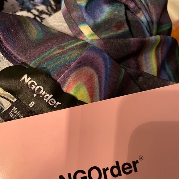 Urban Outfitters NGOrder Flare Pant
NWT Size 8 - Picture 9 of 10